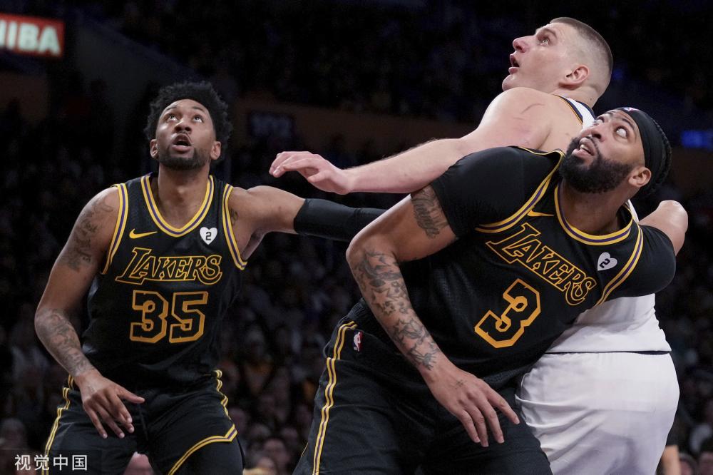 现出色表现 现出色表现