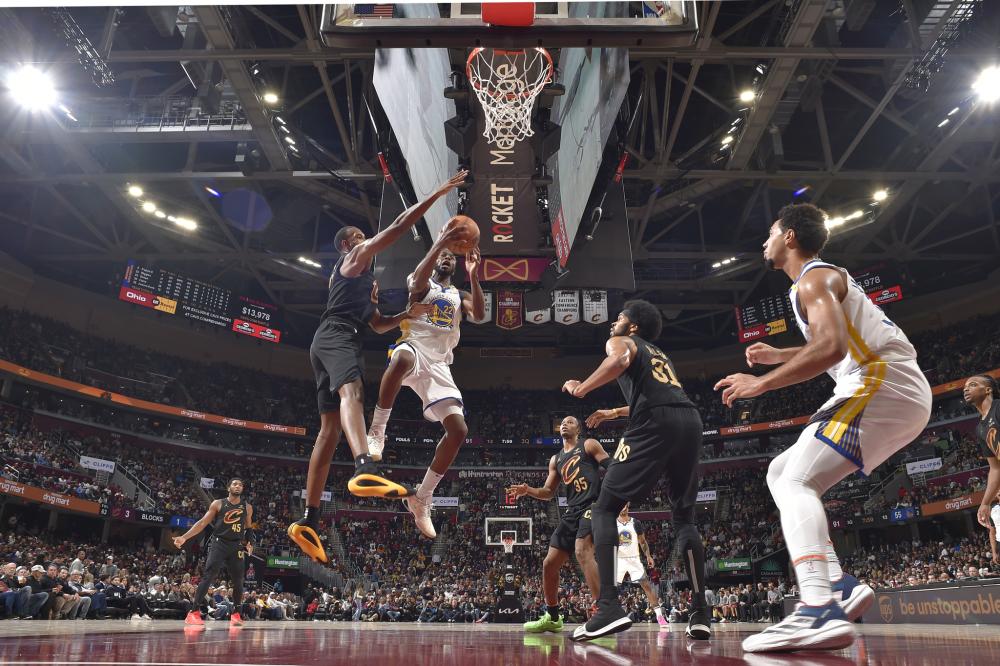 为核心的酋 为核心的酋