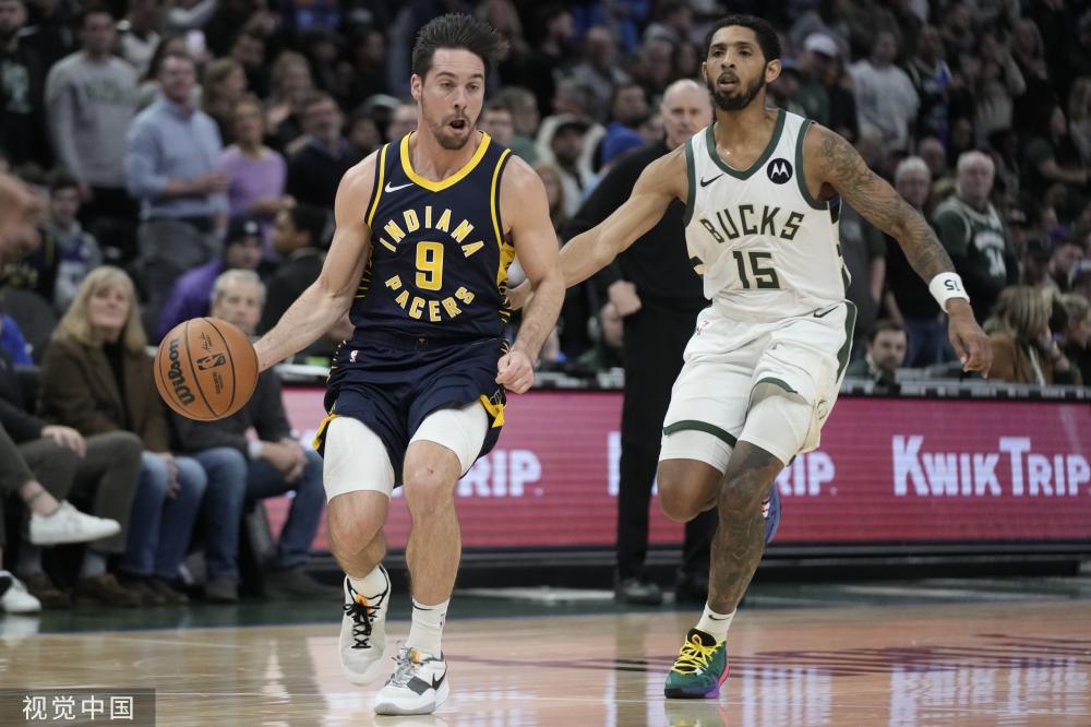 在公开场合 在公开场合